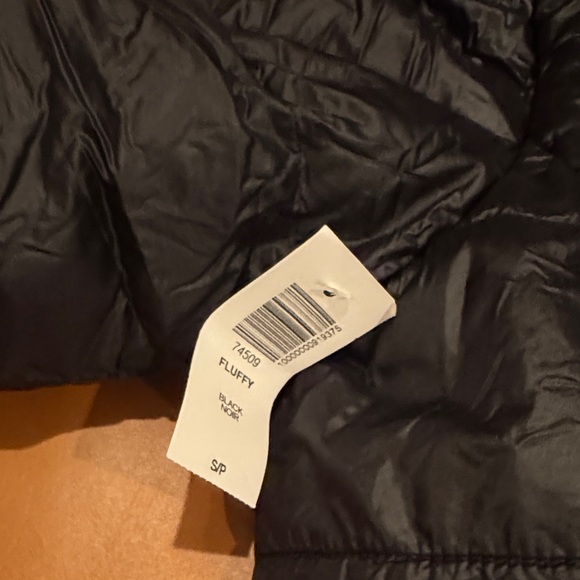 Women's Black Puffer Jacket - Picture 5 of 7